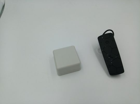 リチウム電池との自動ツアー・ガイド システム黒20gを掛ける新しい設計I7耳